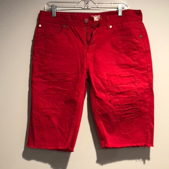 Shorts - Picture 1 of 6